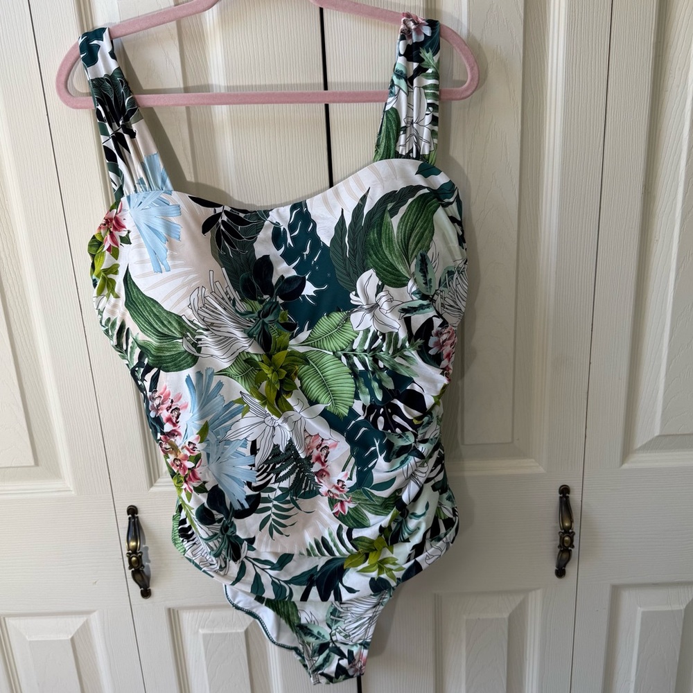 Jantzen One Piece Tropical Print Bathing Suit Chest Support Womens Size 20W